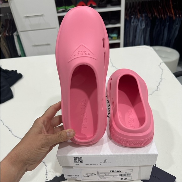 Prada slide - Picture 4 of 6